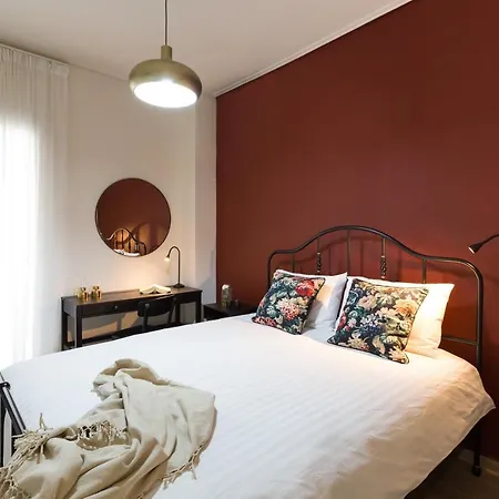 Effie's Cozy Front *