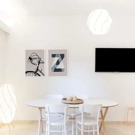 דירה Effie's Cozy Front