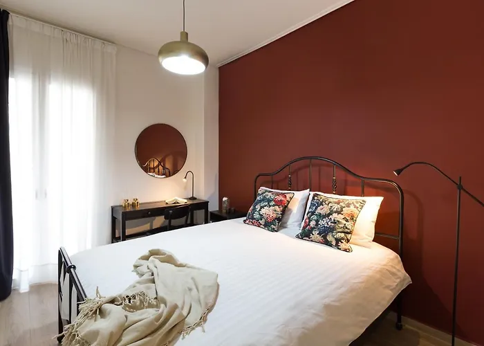 Effie's Cozy Front *