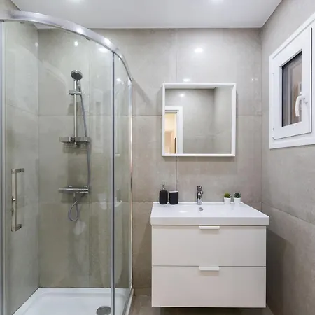 Effie's Cozy Front *