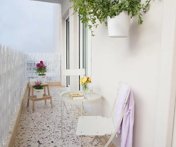 Апартаменты Effie's Cozy Front