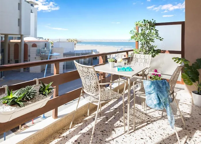 Effie's Cozy Front *